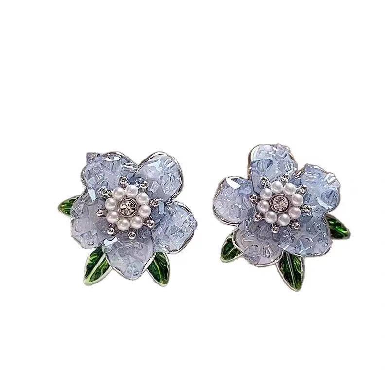 Trendy Crystal Gardenia Flower Earrings - Elegant & Versatile