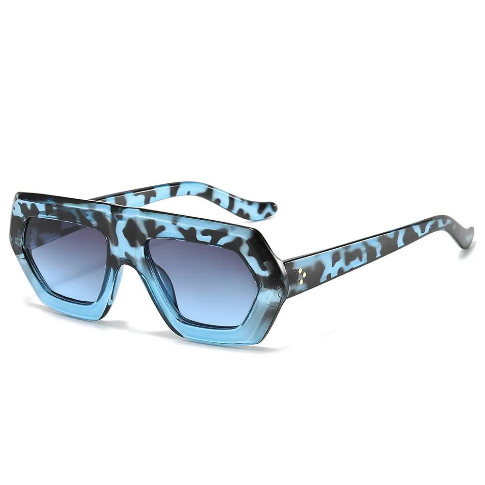 

Luxury Designer Irregular Sunglasses ladies For Men Popular Vintage Sun Glasses Punk Unique Rivet Colorful Shade UV400 As The Picture