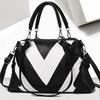 תיק כתף טלאים חדש לנשים תיק תיק נשים מעצב PU עור Crossbody תיק נשי בצבע אחיד