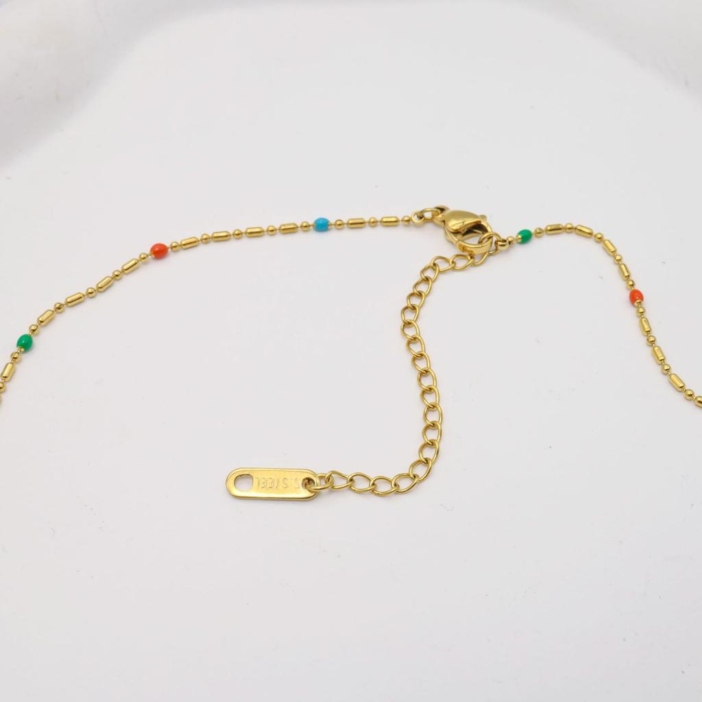 Bunte tropfende Reisperlen Titanstahl Halskette mit echtem Gold plattiert, fein und vielseitig, süße Basiskette, Edelstahl Schlüsselbeinkette