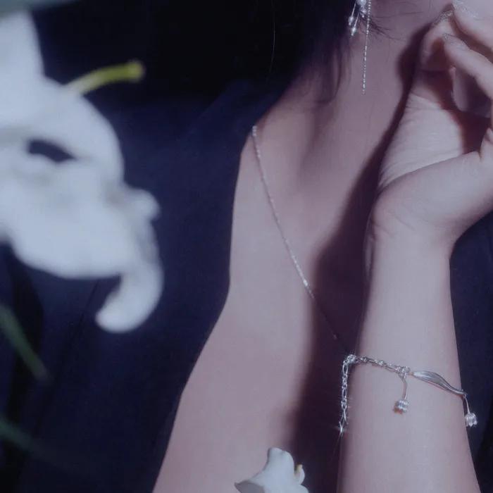 23FW. lily of the valley. bracelet 01