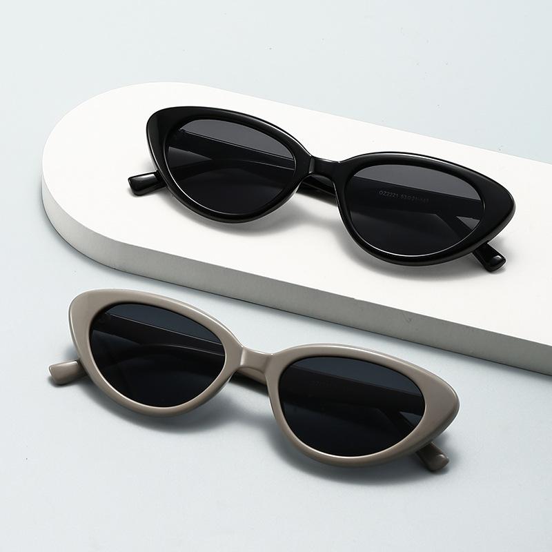 YX small frame cat's eye black super sunglasses women's new retro glasses repairing and showing white sunglasses women's OZ