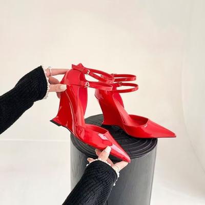 Sandales Compensées Hautes à Bout Pointu Rouges Sexy pour Femmes 2024 Designer Nouvelles Chaussures de Soirée
