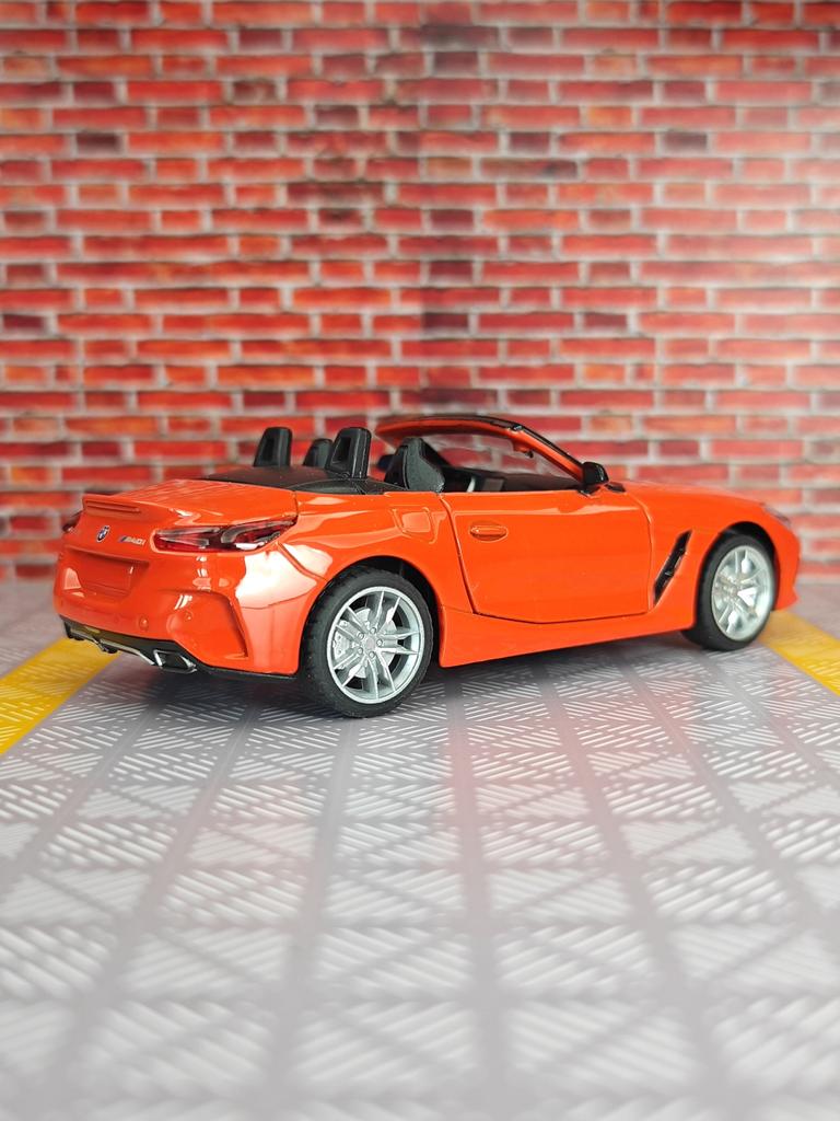 1:30 Simulations-BMW Z4 M40i Leichtmetall-Automodell Cabrio-Supersportwagen Türen können geöffnet werden hat simulierte Sound- und Lichtfunktionen
