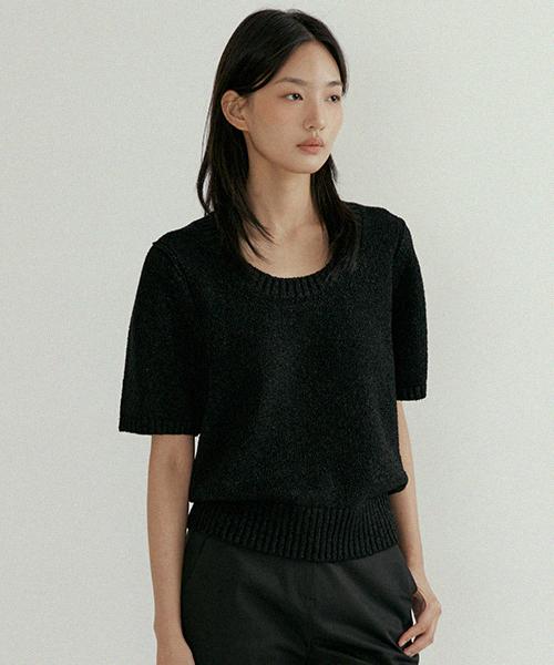 Lingseoul Scoop Neck Boucle Knit Top-Black