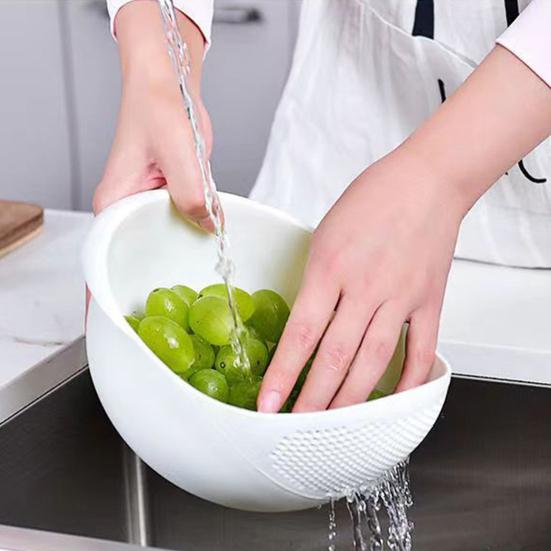 4Pcs Plastic Colander Rice Washer Vegetable Strainer with Fine Mesh Food-Grade Stackable Kitchen Strainer Basket Colander for Washing Draining Storage