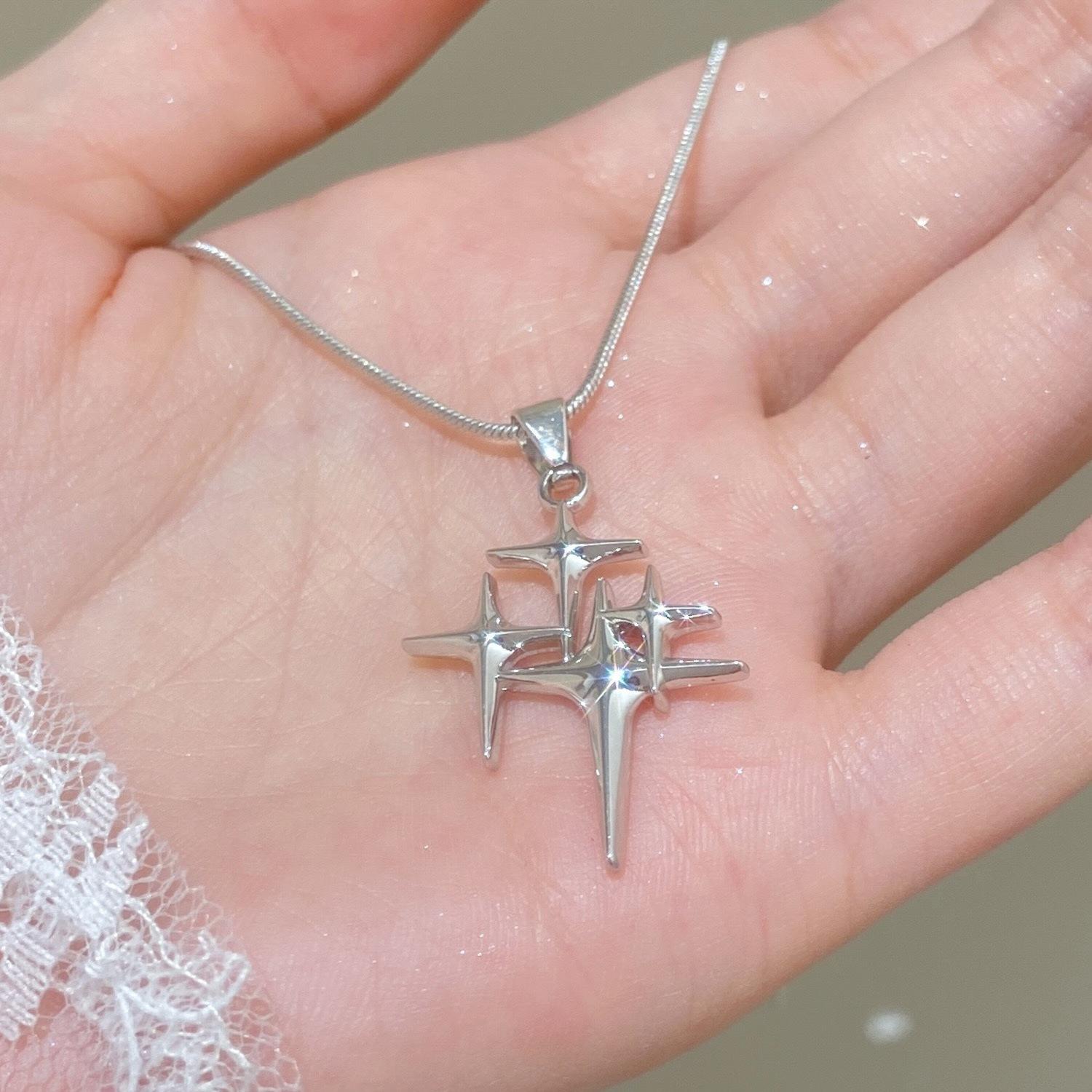 Sweet Cool Y2K Spicy Girl Cross Four Star Necklace for Women Men Minimalist Collarbone Chain Sweater Chain Necklace Jewelry