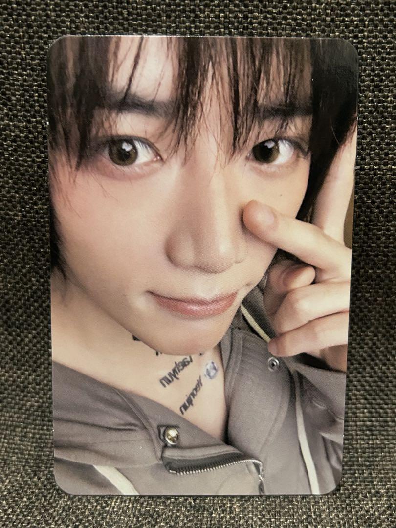 

[USED] TXT TOGETHER Mini Book Keyring Trading Card Beomgyu