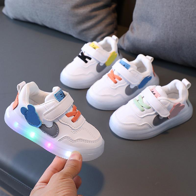 Kids' Korean Style Light-Up Skate Shoes - Unisex Cartoon Sneakers for Spring & Autumn