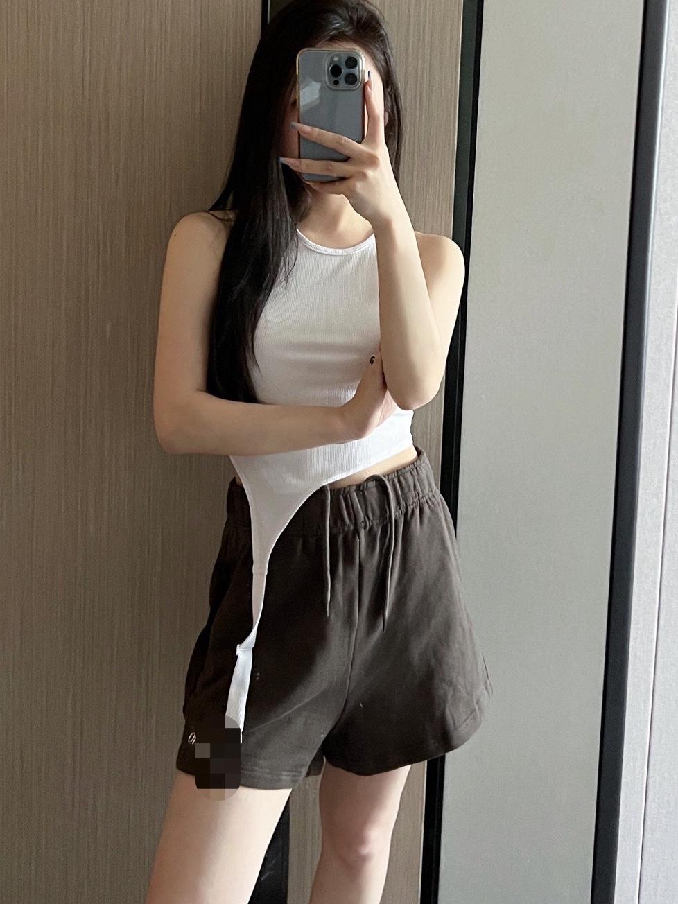 

Breathable High-Waist Cotton Yoga Shorts - Hip Lift & Casual Three-Quarter Pants for Summer Running & Fitness Small кавовий