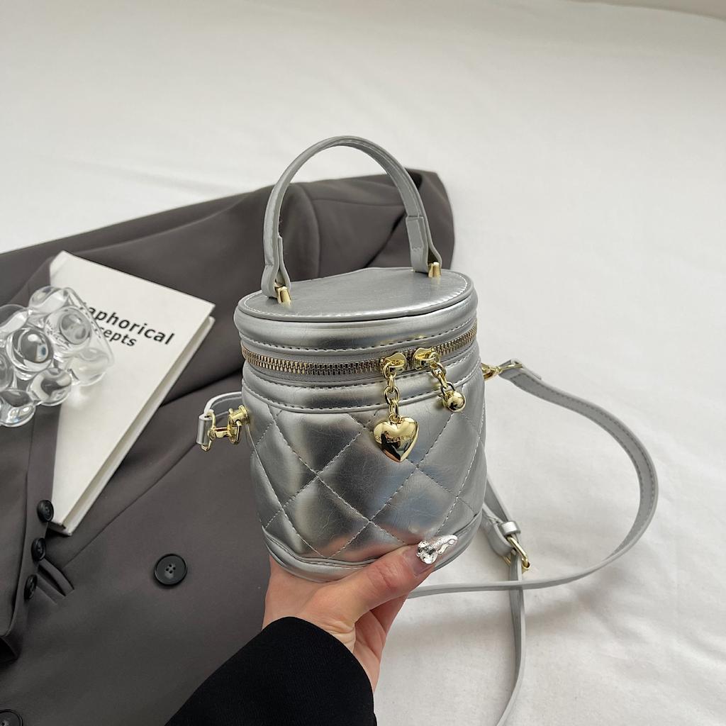 Fashion niche messenger bag texture rhombus portable bucket bag retro versatile small bag women's 2024 summer new