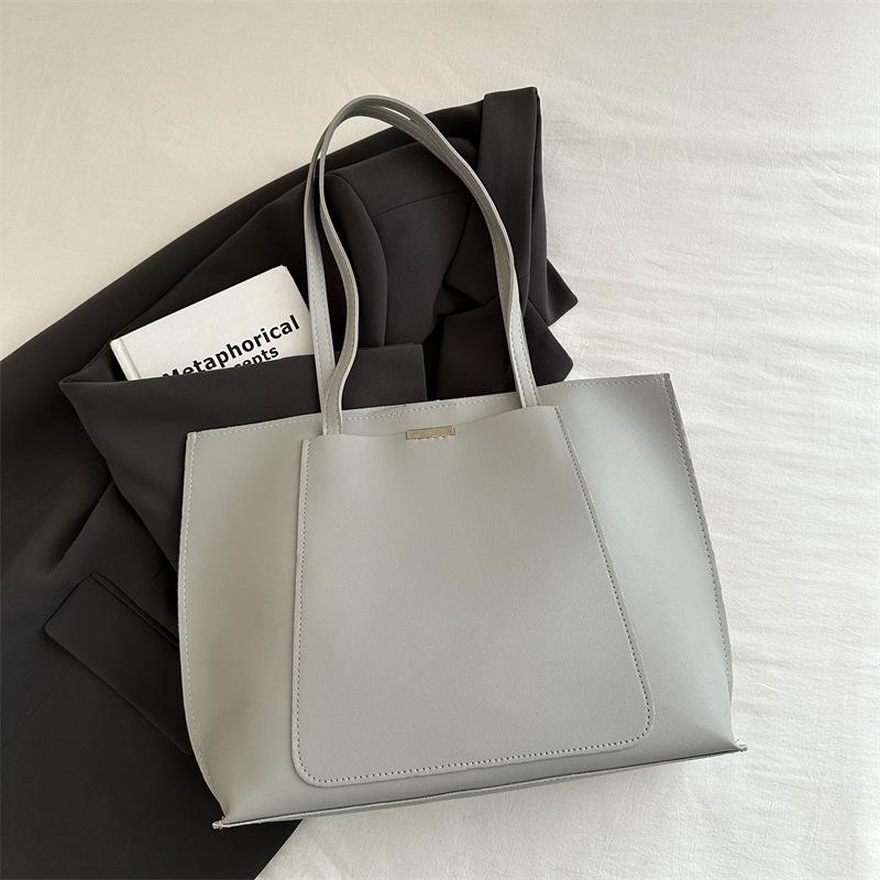 

Весна и осень 2025 года, высококлассная сумка-мессенджер для работы, большая вместимость, популярная в этом году, ретро нишевая сумка через плечо, сумка-тоут. серый