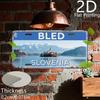 Vintage Slovinsko BLED SLOVINSKO Jezero Ostrov Kostel Horská Scenérie SPZ D Plochý Hliníkový Plechový Značka Nástěnná Umělecká Dekorace pro