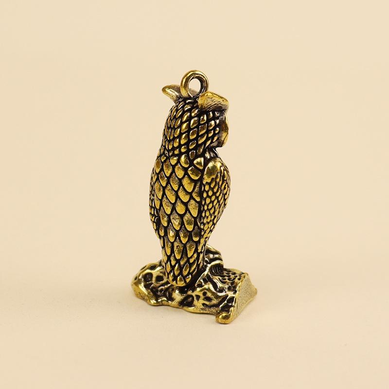 Cultural And Creative Wealth Attracting Owl Brass Ornament, Standing High-End Handicraft Desktop Decoration
