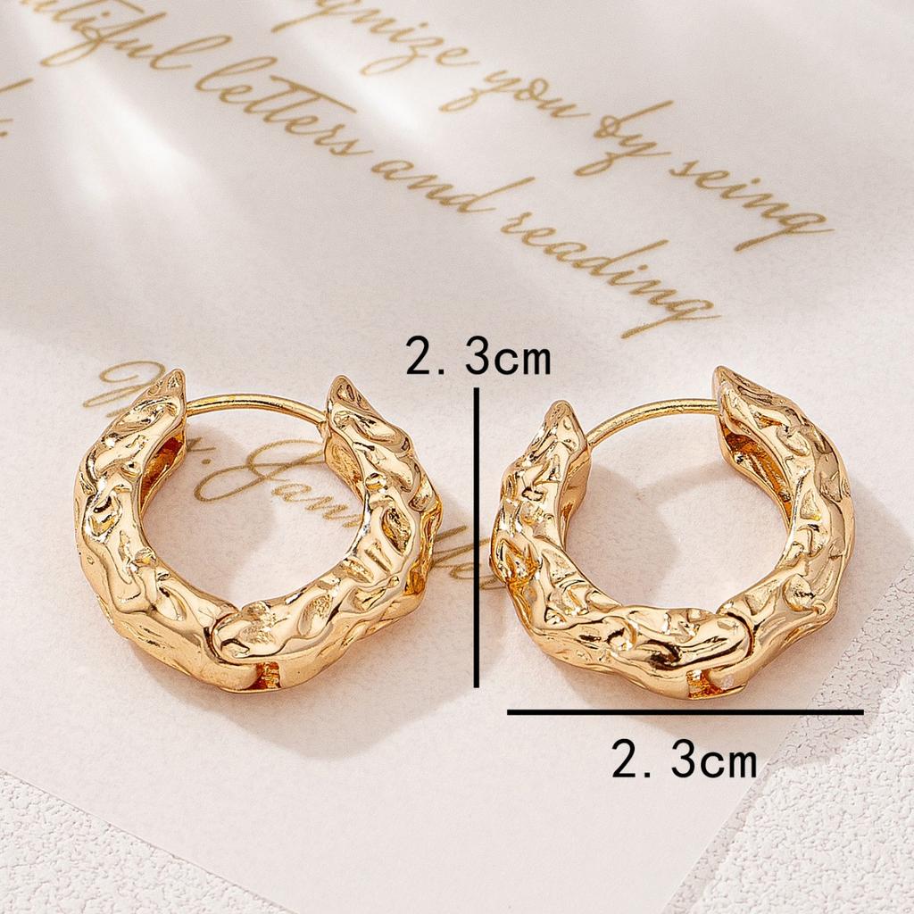 Simple smooth irregular ear buckle versatile light luxury temperament trendy earrings