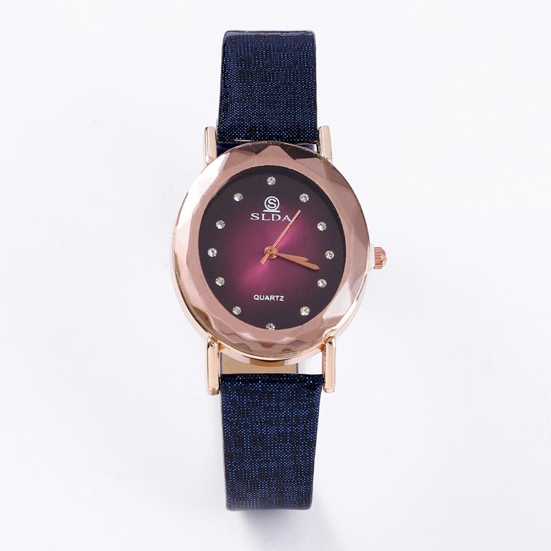 Niche Light Luxury Belt Women S Watch Simple Temperament Small Dial Quartz Watch Women S Watch