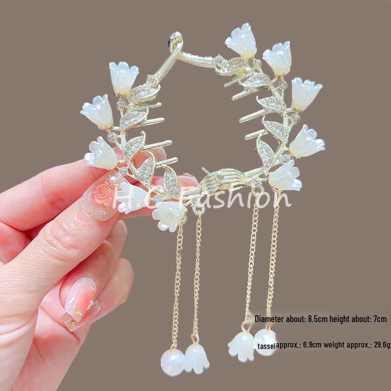 Elegant Lily of the Valley Tassel Hairpin: Timeless Updo Clip for a Refined Look