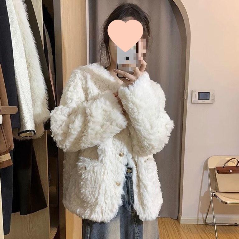 2025 Autumn/Winter Women's Petite Loose Lambswool Coat - Small Fragrance Style, Thickened Fur, Top Cotton Fabric.