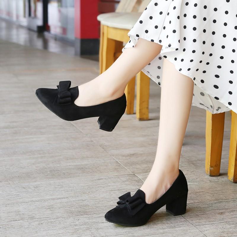 Fashion 2024 Spring and Autumn New Fashion Pointed Suede Shallow Mouth Bow Sexy Large Women's Thick High Heels Single Shoes