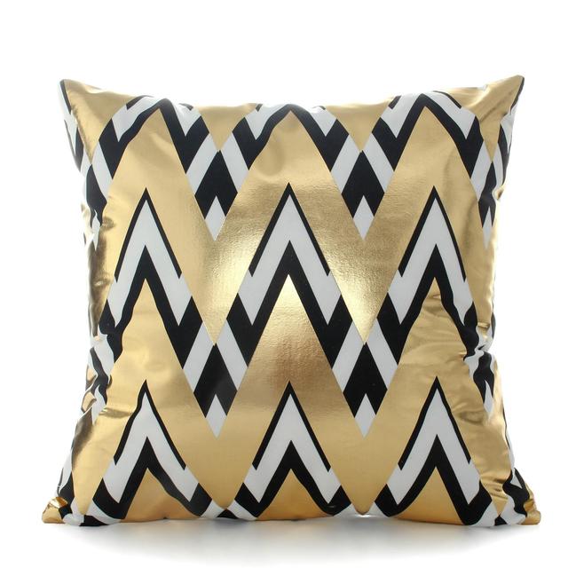 Golden Love Leaves Bronzing Cushion Decorative Pillow Black And White Velvet Pillowcase Home Decor Sofa Throw Pillows 17*17Inch