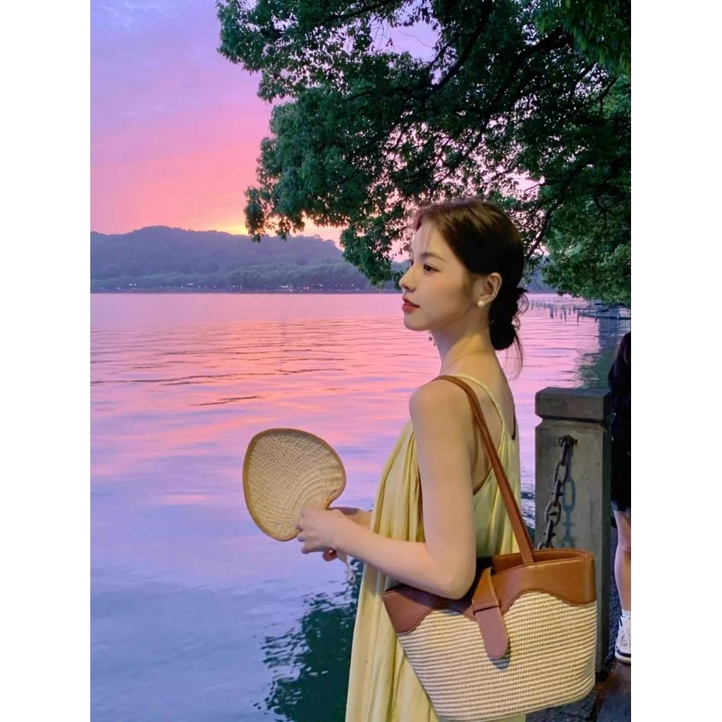 Ielgy Large-Capacity Vacation Straw Bag High-End Commuter Rattan Retro Commuter Shoulder Tote Bag