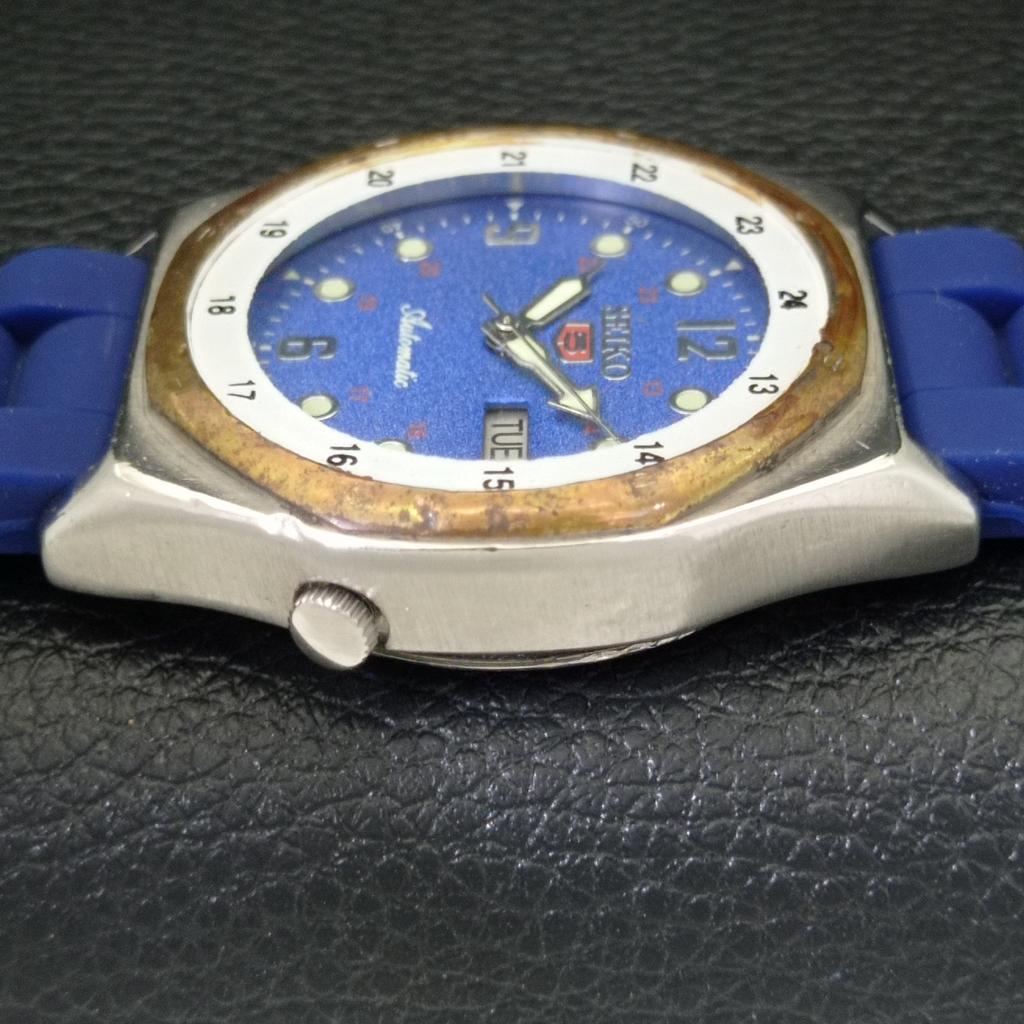 USED VINTAGE SEIKO 5 AUTOMATIC 7009A JAPAN MENS BLUE COLOR DIAL WATCH A433638-2 R118-a433638
