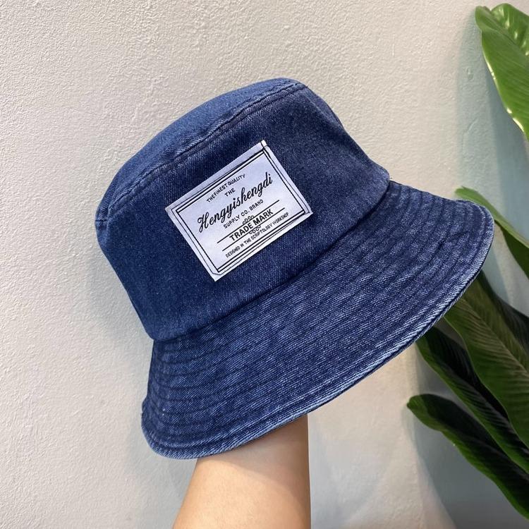 

Корейская и японская универсальная джинсовая панама с заплатками, весна и лето, ретро, уличный стиль Гонконга, защита от солнца, шляпа-котелок, женская M（56-58cm）