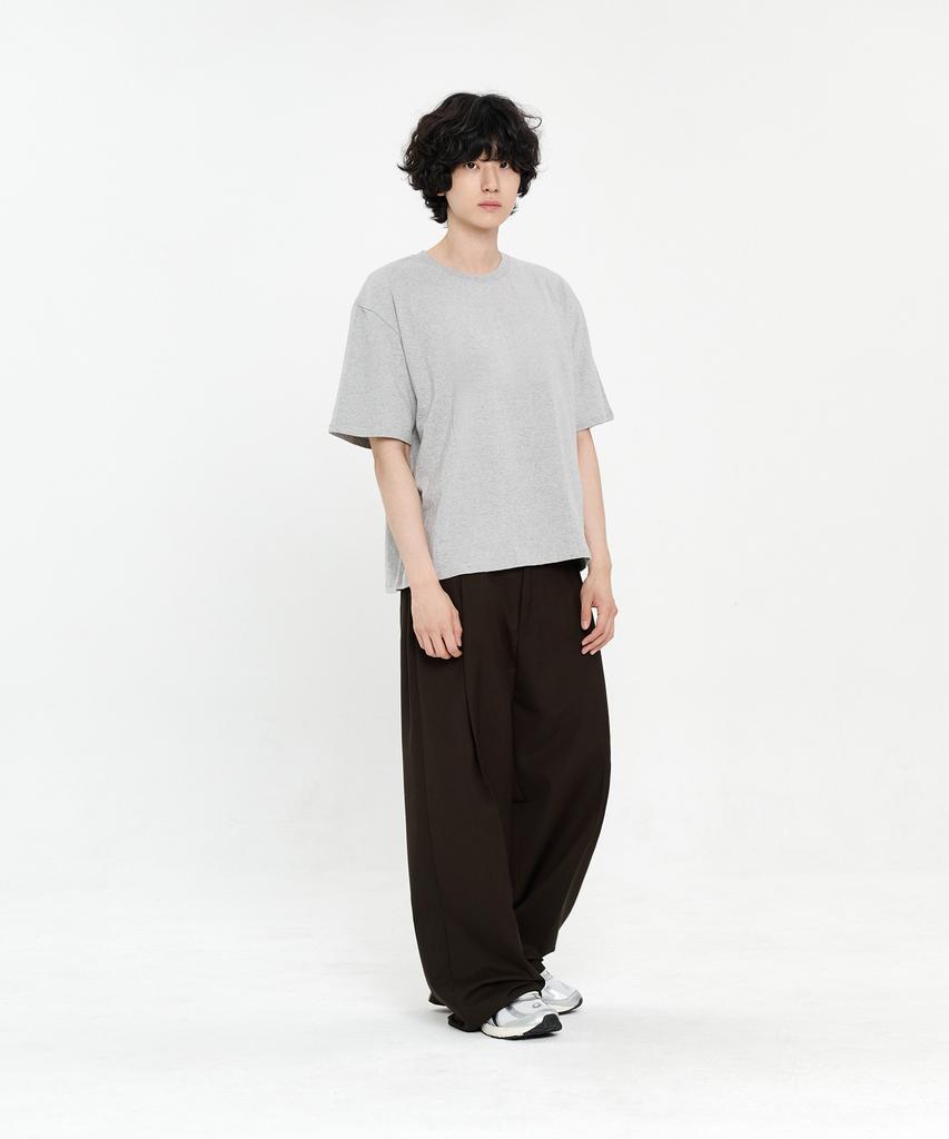 SIGNATURE Single-Pleat Wide Slacks [Deep Brown]