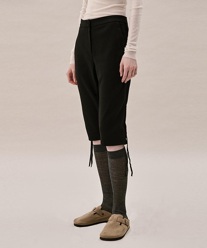 Awi Slim Fit Bermuda Pants_Black