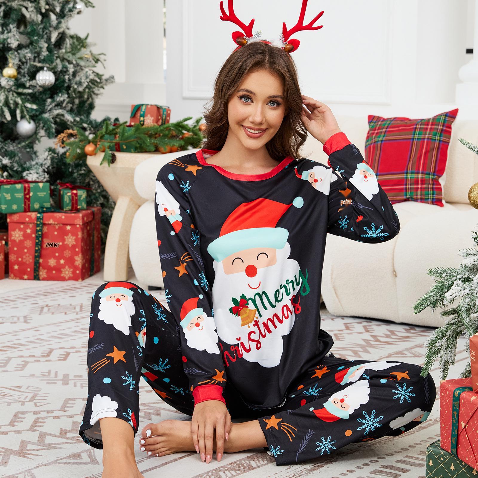 

Women s European & American Two-Piece Christmas Pajama Set M