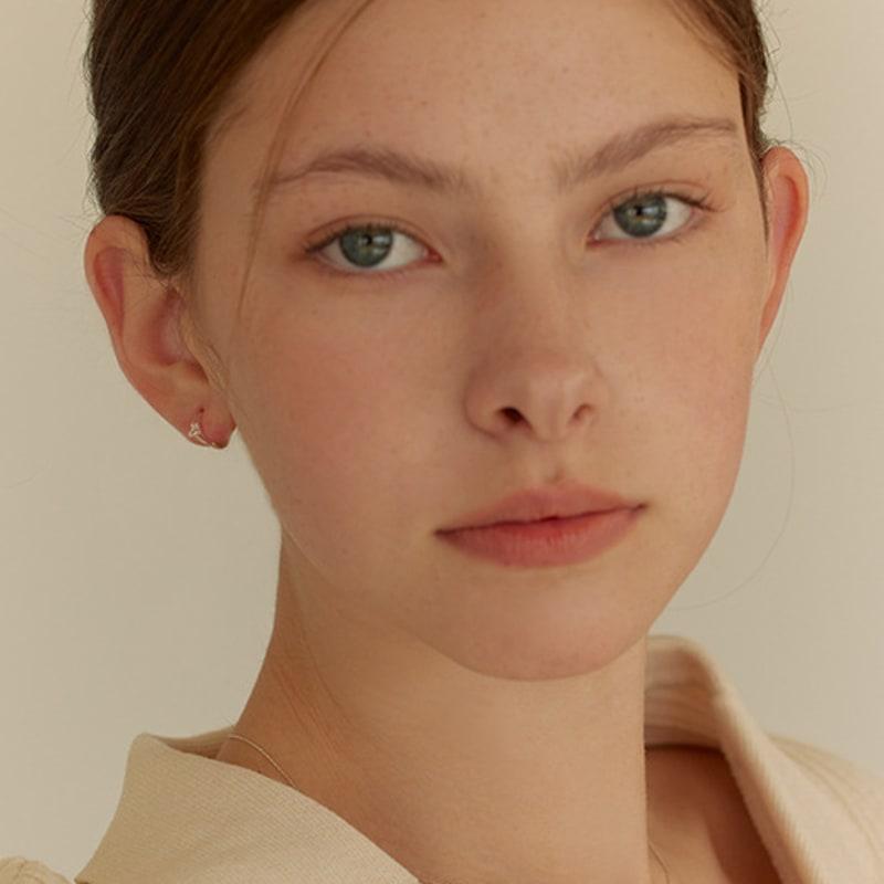 Lewe Clear Point Hoop Earring