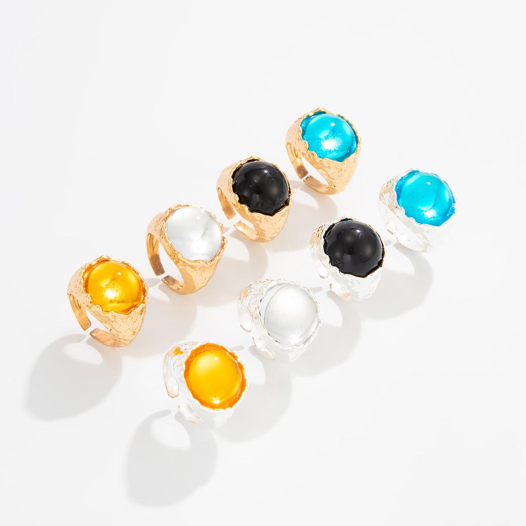 Luxury Style Colorful Acrylic Rhinestone Gem Ring Metallic Textured Pleated Open Band Ring For Women INS Daily Elegant Statement Hand Jewelry