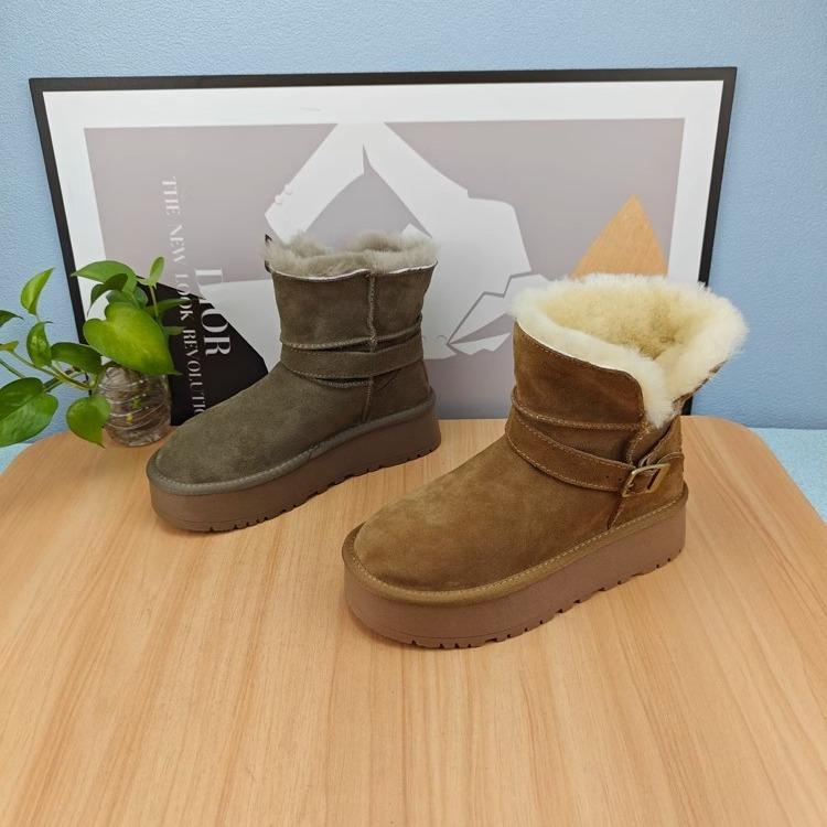 Cotton shoes women's winter Northeast snow shoes piled and thickened to keep warm 2025 new women's fur integrated snow boots