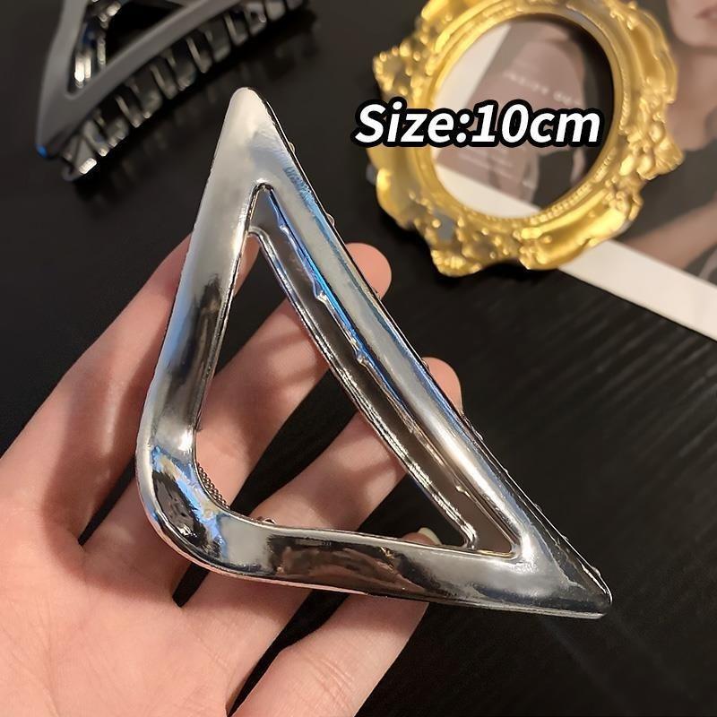 Woman Triangle Design Hair Claws Ladies Fashion Washing Face Hair Clips Hairpins Girls Metal Hair Accessories