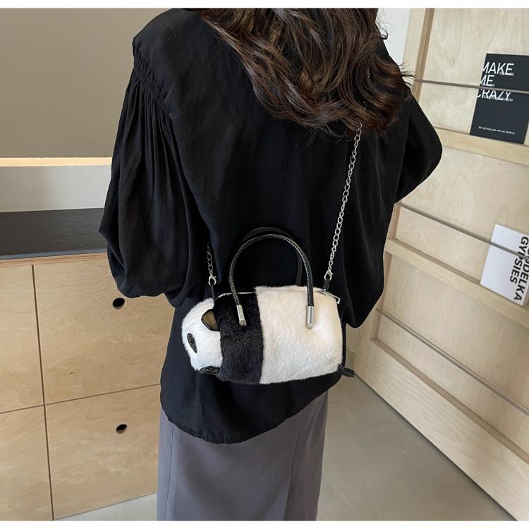Women Plush Small Tote Bag  Autumn Winter New Cartoon Panda Pillow Bags Female Fashion Chains Crossbody Bag