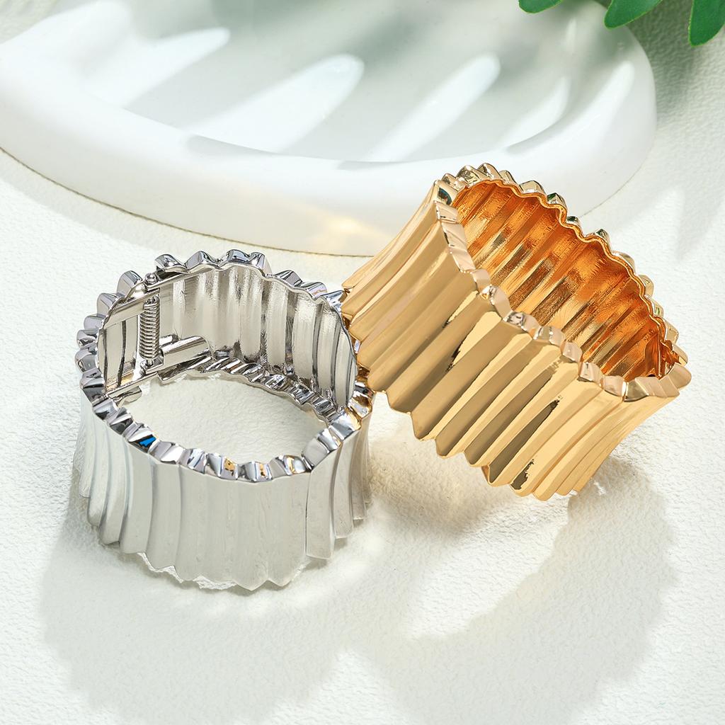 European and American jewelry exaggerated irregular metal bracelet personalized spring open bracelet women's wide face jewelry