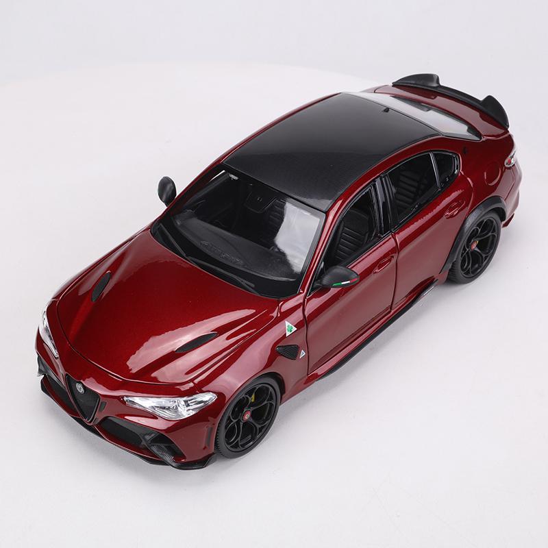 Burago 1:18 Alfa Romeo Giulia GTAm Open all doors Alloy Model Car