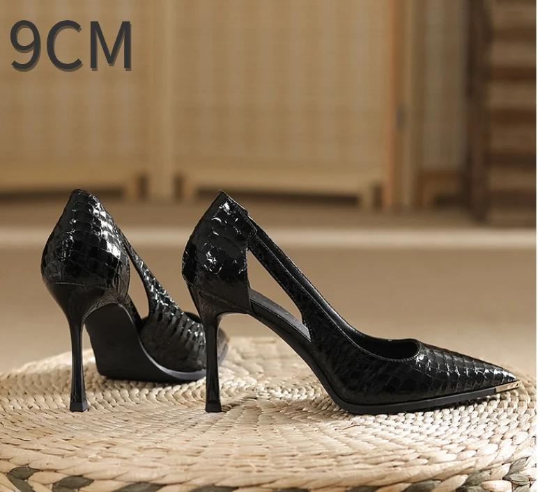 Fashion Women's High-heeled New with Stone Patterned Patent Leather Heels Women Pointed Toes Solid Color Widened Versized Womens Shoes
