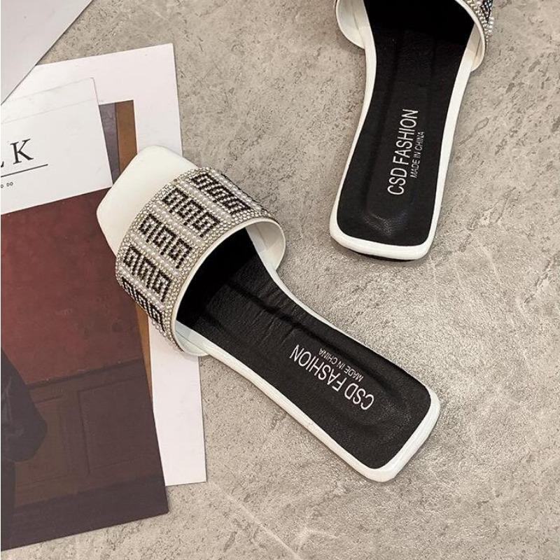 Fashion 2024 Sexy Women Sandals Summer Beach Shallow Mouth Rhinestones Ladies Fashion Show Comfortable Light Shoes Sandalias Femininas