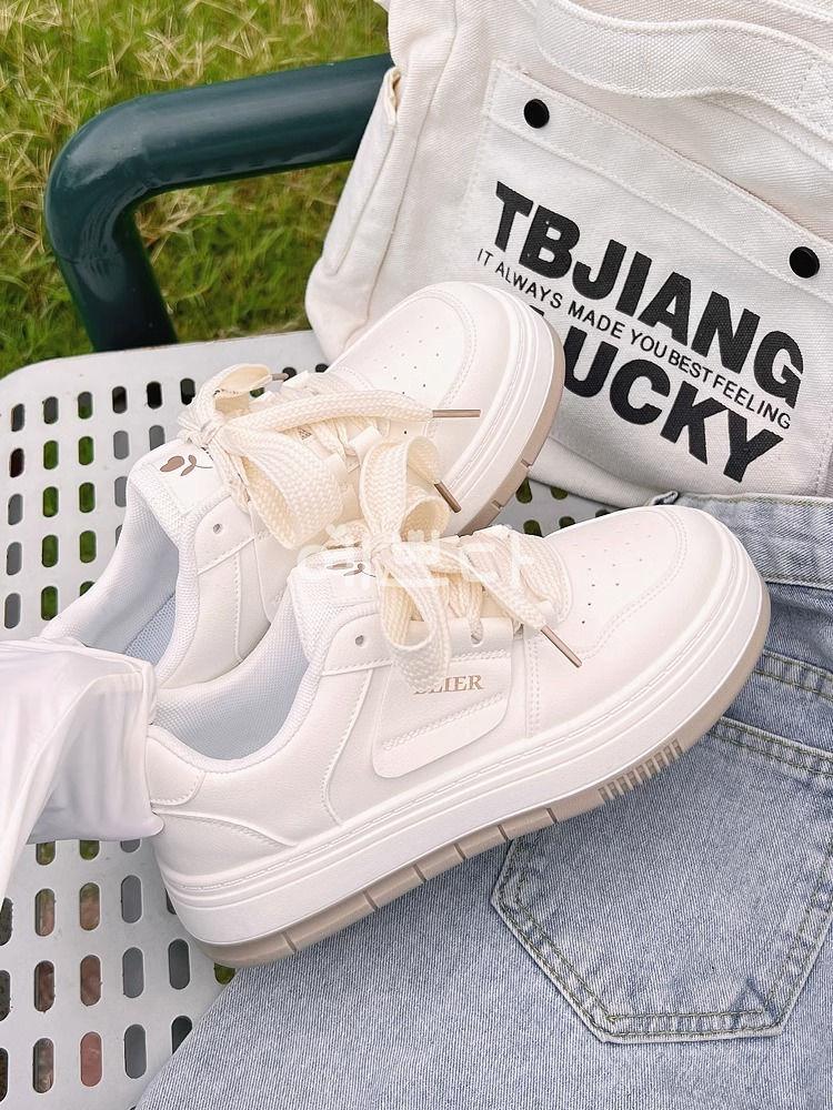 High-value popular versatile casual little white shoes for women's 2025 summer and autumn new super fire ins Korean version of platform sports shoes