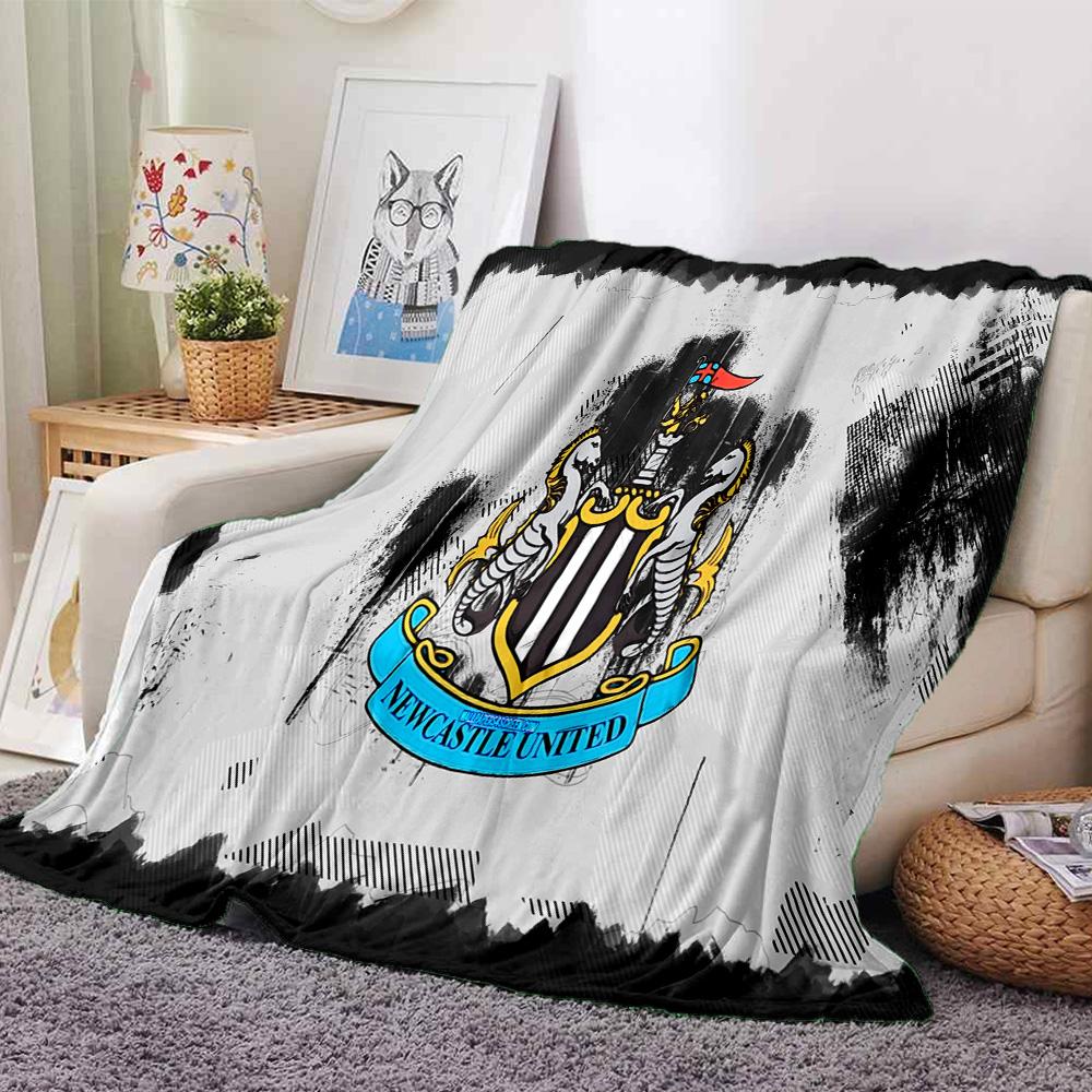 Coperta in Flanella con Stemma del Newcastle United, Poliestere Morbido, Design Moderno, Per Tutte le Stagioni, per Campeggio, Viaggi, Regali per le Feste o Compleanni