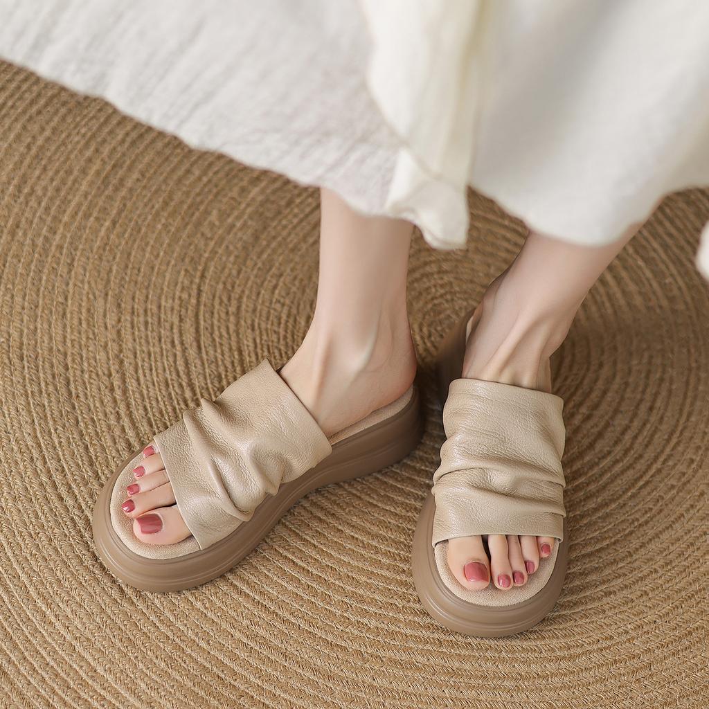 Keep Your Own Version~ Versatile Thick-bottomed Soft Leather, Comfortable and Not Tired, Cool Feet, Slippers Women's Retro Leather Pleated Open-