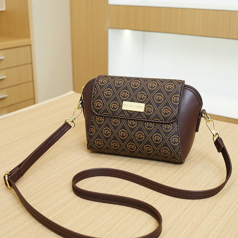 Shell Bag, Women's Bag, New Retro Style with Full Printed Letters, Mobile Phone Bag, Single Shoulder Crossbody Bag, Large Capacity Mother Bag