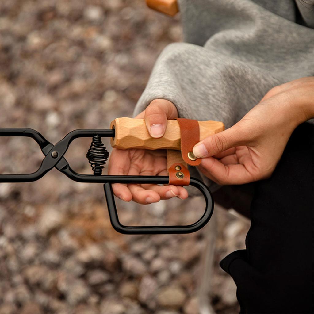 Log Tongs Beech Wood Handle Iron Clamp High Temperature Resistance Fire Tongs for Outdoor Log Tongs