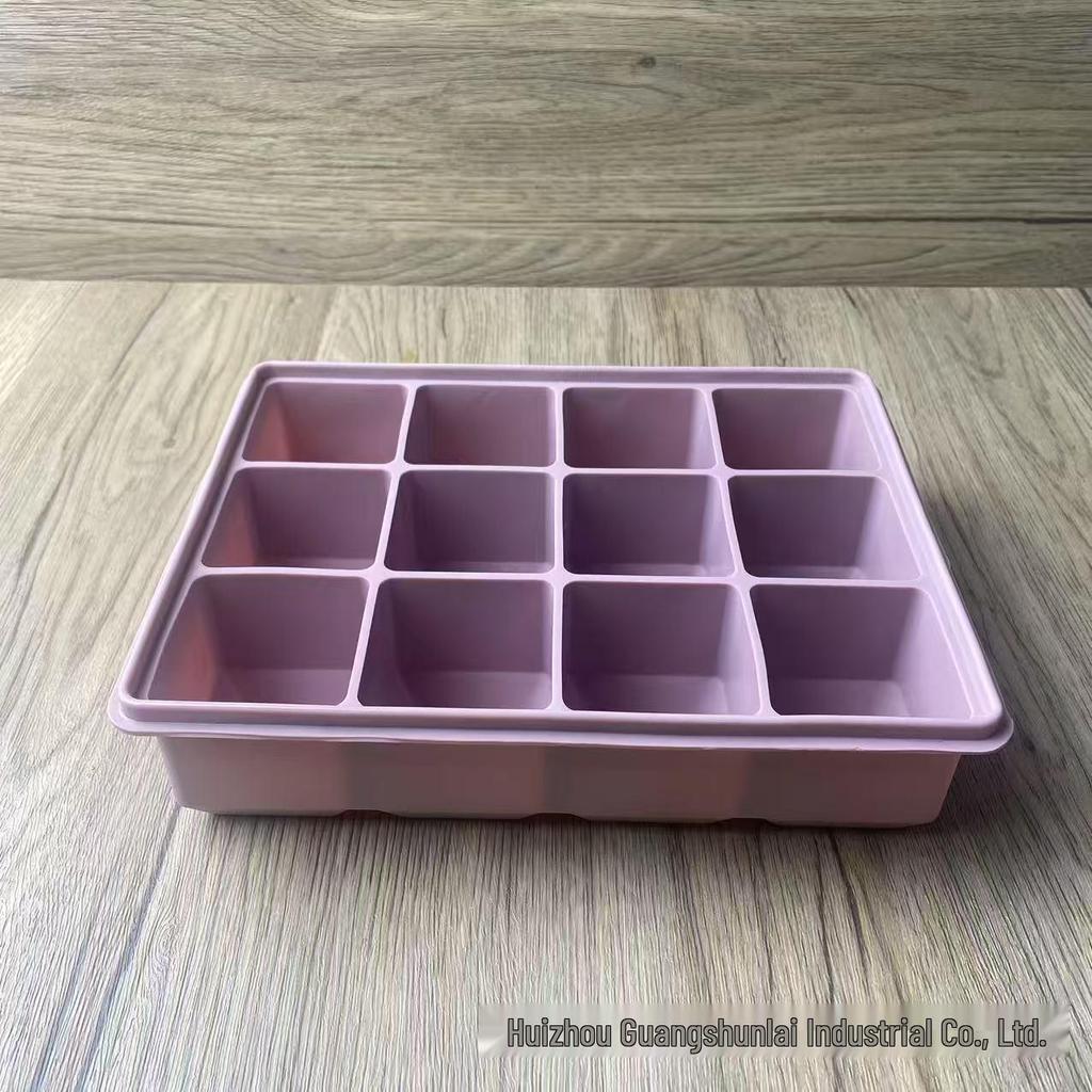 Silicone Ice Cube Tray with Lid: 4-Grid Frozen Soup & Food Storage Box