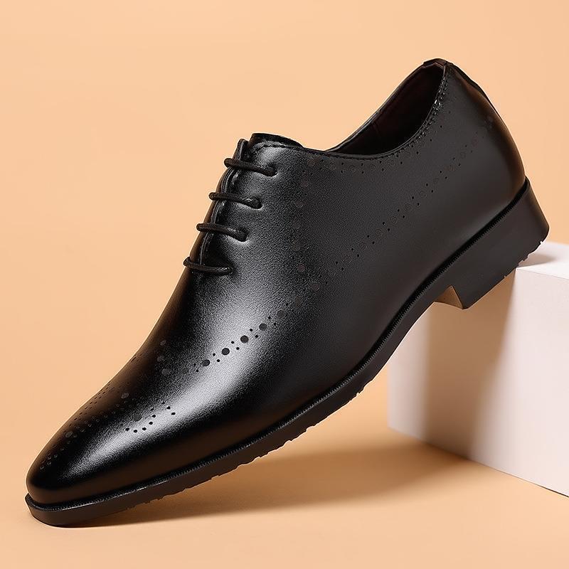 

Autumn new men s shoes large size engraved business dress 2025 Brock casual leather shoes men s wedding shoes 38