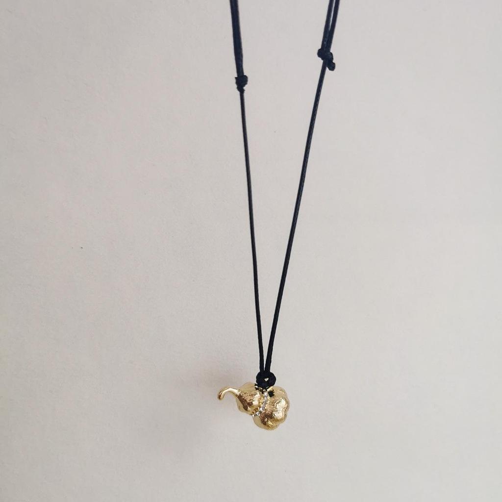 Rhinestone Gourd Pendant Necklace for Women - Clavicle Chain, High-End Light Luxury Sweater Chain