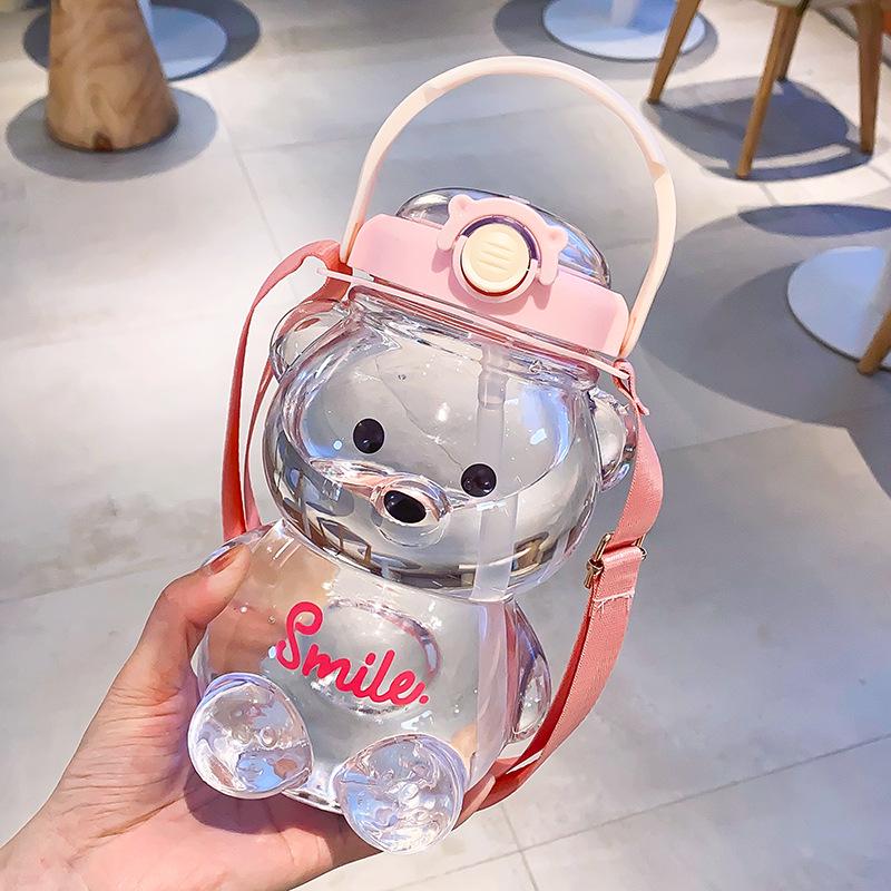 

Детский портативный стакан-поильник большой вместимости с откидной крышкой In Stock for Immediate Dispatch