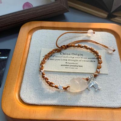 Bracelet Corde Chat Mignon Fait Main Calcédoine Blanche: Style Mori & Design Polyvalent