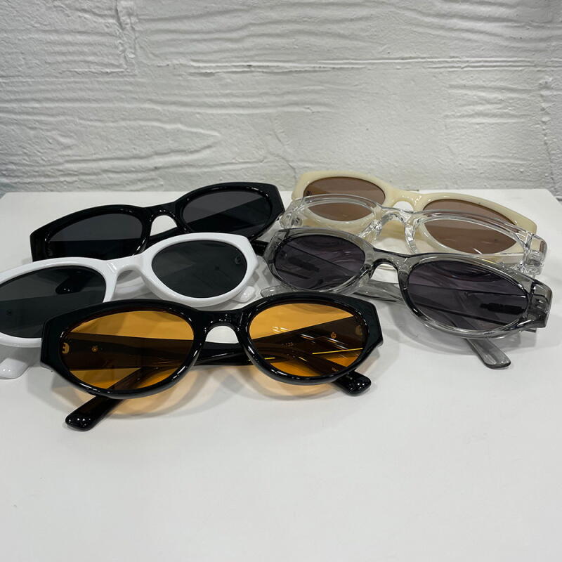 

Women s and Men s Summer Horn-Rimmed Tinted Sunglasses G1458_Beige